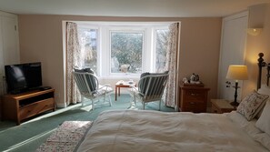Superior Double Room, 1 King Bed, Accessible, Sea View (Jura) | Premium bedding, individually decorated, individually furnished - The Old Cottage (Oban)