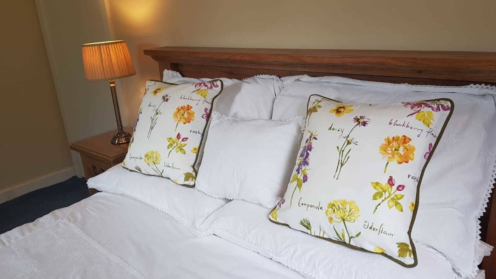 Habitación doble, 1 cama matrimonial, para no fumadores, vista al jardín (Shuna) | Ropa de cama de alta calidad y decoración personalizada 