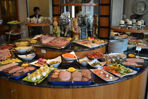 Tägliches inbegriffenes Frühstücksbuffet