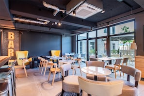 Morgenmadsbuffet hver dag (17.9 EUR pr. person)