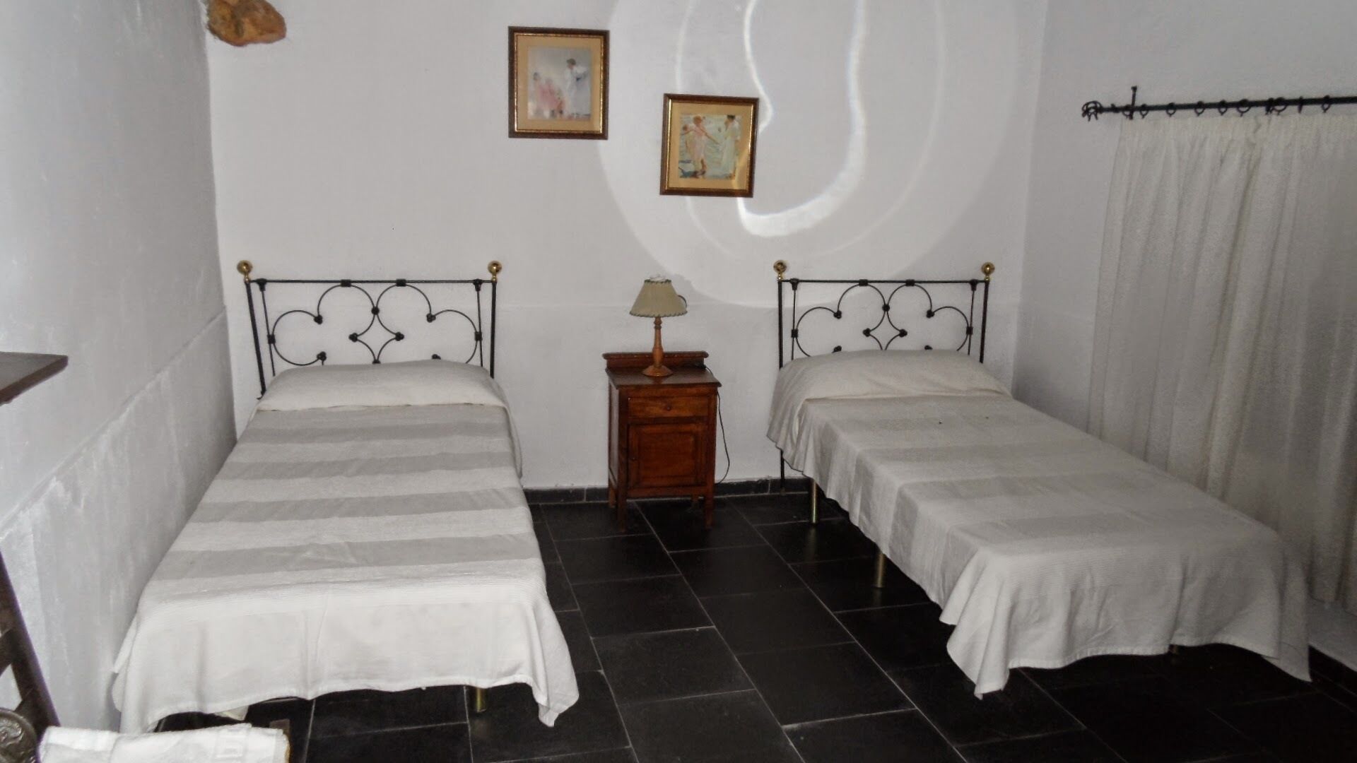 AR Yerbabuena<br>Ctra EX 102 Km 61,800, 10136 Cañamero (Caceres)