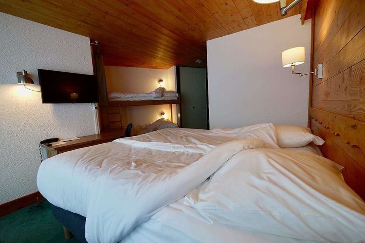 quadruple room, mountain view | in-room safe, desk, iron/ironing board, free cots/infant beds