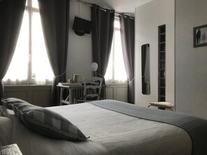 特色装修、特色家居、婴儿床、免费 WiFi