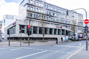 Exterior - Premier Inn Wuppertal City Centre (Wuppertal)