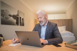 Smart TV, heated floors - TT Aparthotel Neuhofen (Neuhofen an der Krems)