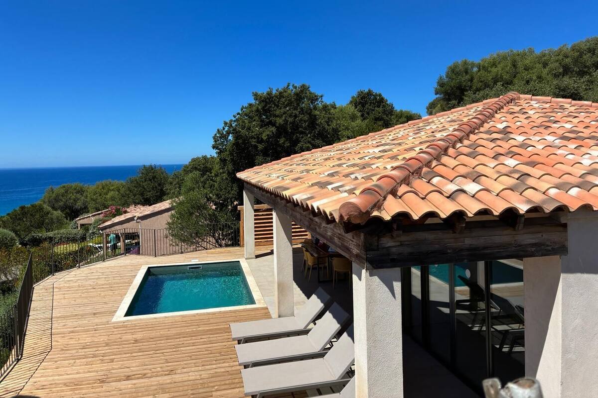 3 Bedroom Villa - Sea View - Private Pool | Blackout drapes, WiFi (free), individually decorated