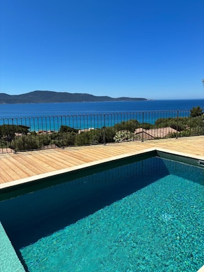 Villa – exclusive, 3 soverom | Individuelt dekorert, individuelt innredet og blendingsgardiner