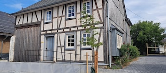 Ferienhaus Steffens - maison historique Ă colombages prĂšs du Geierlay