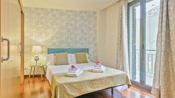 Basic Apartment, 1 Bedroom | 1 bedroom, iron/ironing board, free cots/infant beds, free WiFi