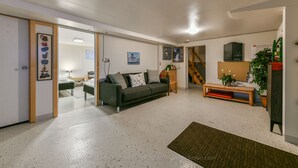 Living area - Borgir - The House by the Sea (Hvammstangi)