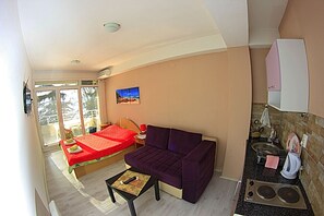 Classic-Studio, 1 King-Bett, Seeblick | Bügeleisen/Bügelbrett, kostenloses WLAN, Bettwäsche
