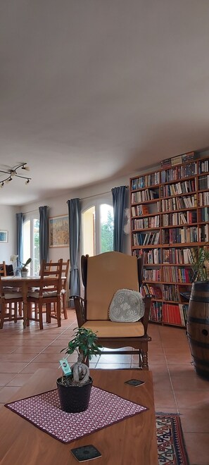 Interior - Magnificent villa for a quiet holiday (Fuveau)
