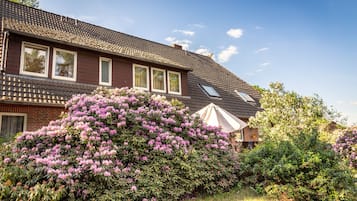 Mặt tiền nơi lưu trú