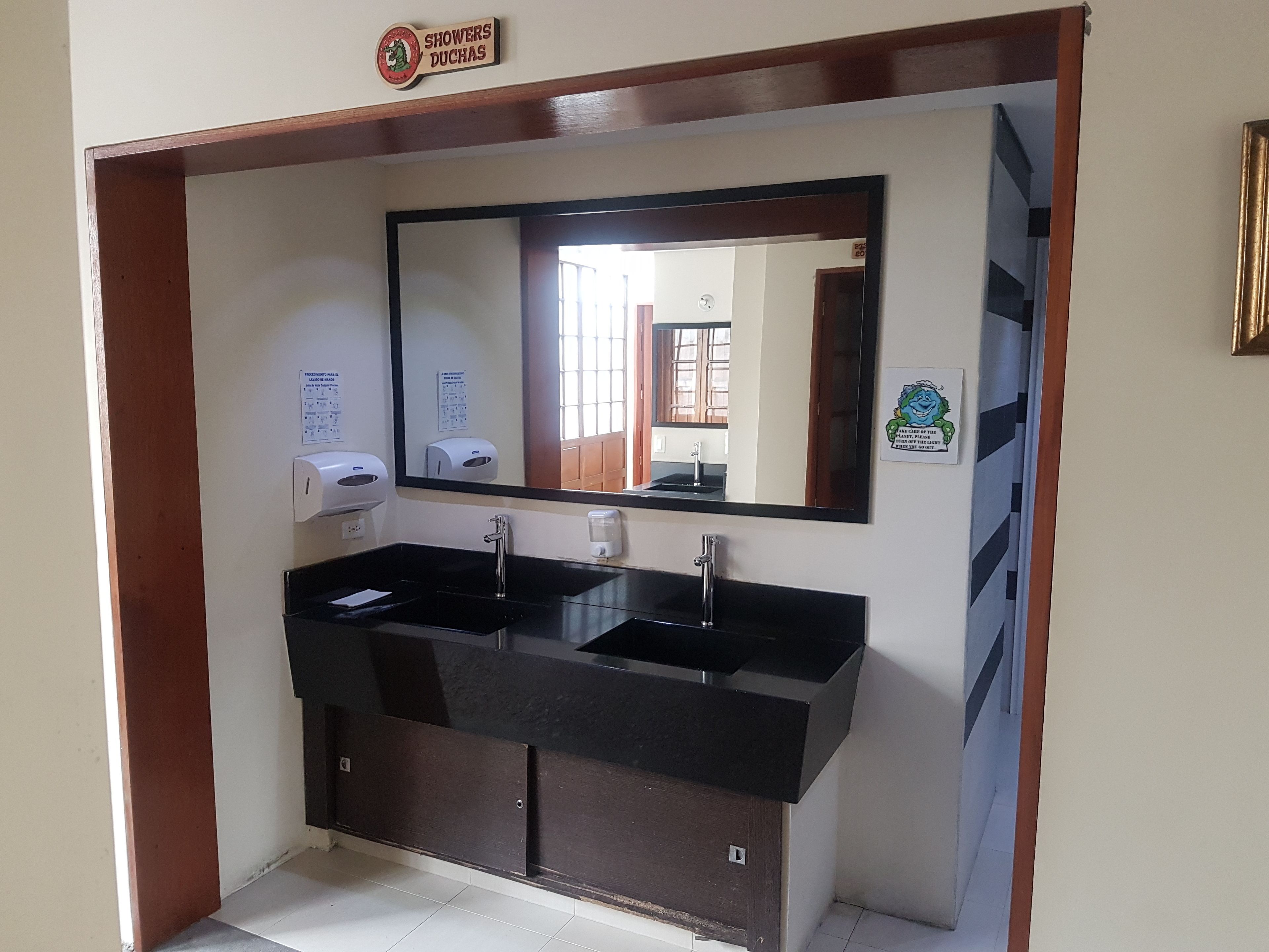 Photo - The Cranky Croc Hostel