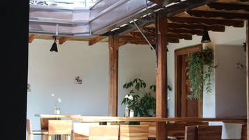 Breakfast and dinner served, local and international cuisine