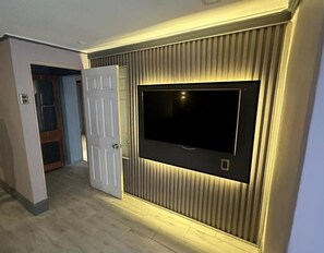 Family Room, Multiple Beds, Non Smoking