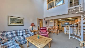 Condo, 2 Bedrooms | Living area | Flat-screen TV