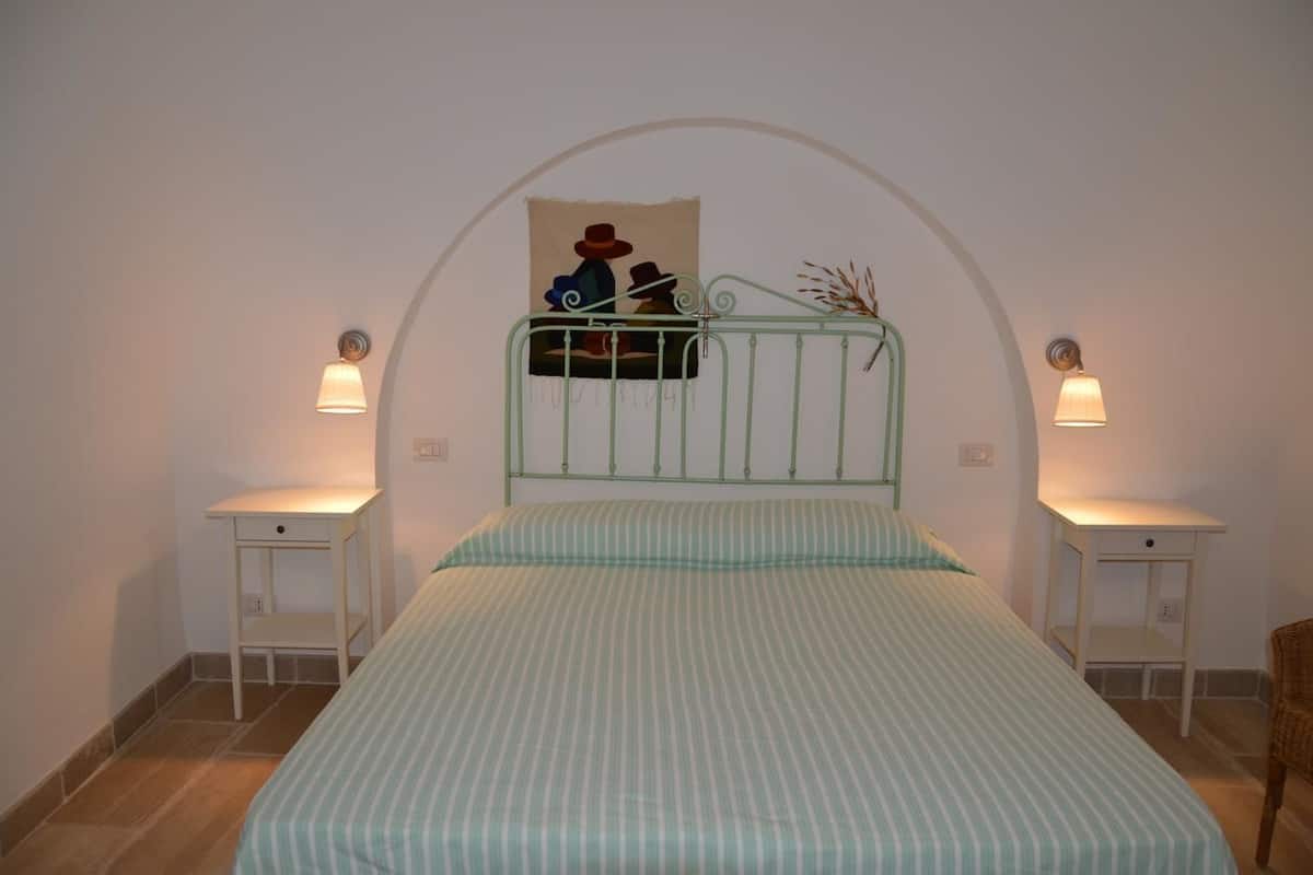 Casa tradicional, 2 habitaciones, en la zona del jardín | Sistema de insonorización, cunas (de pago), ropa de cama
