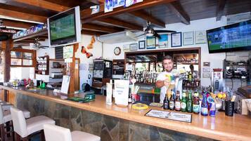 Bar (en la propiedad)