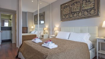 Apartament bàsic, 3 dormitoris, no fumadors, balcó | 3 dormitoris, planxa i posts de planxar i bressols gratuïts