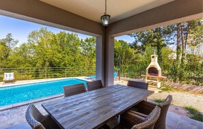 Outdoor dining - Beautiful home in Gostinjac with WiFi (Gostinjac)