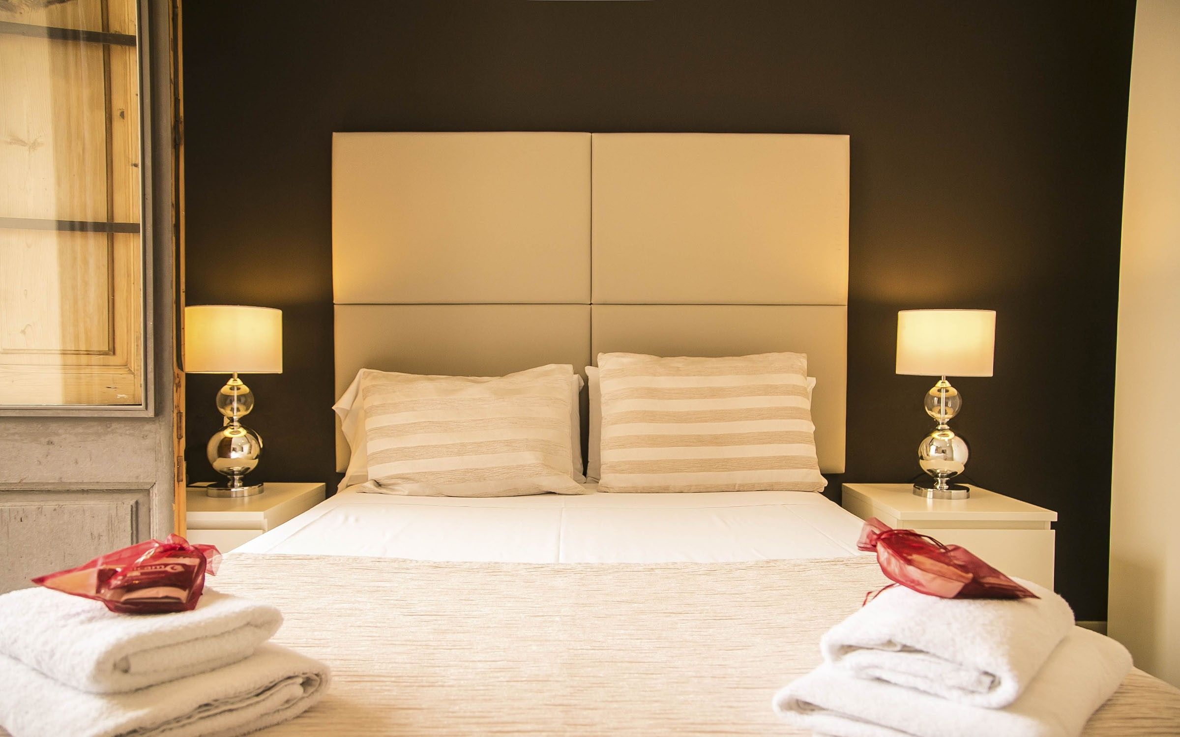 Apartamento urbano, 2 quartos, sacada | 2 quartos, ferros/tábuas de passar roupa, Wi-Fi de cortesia