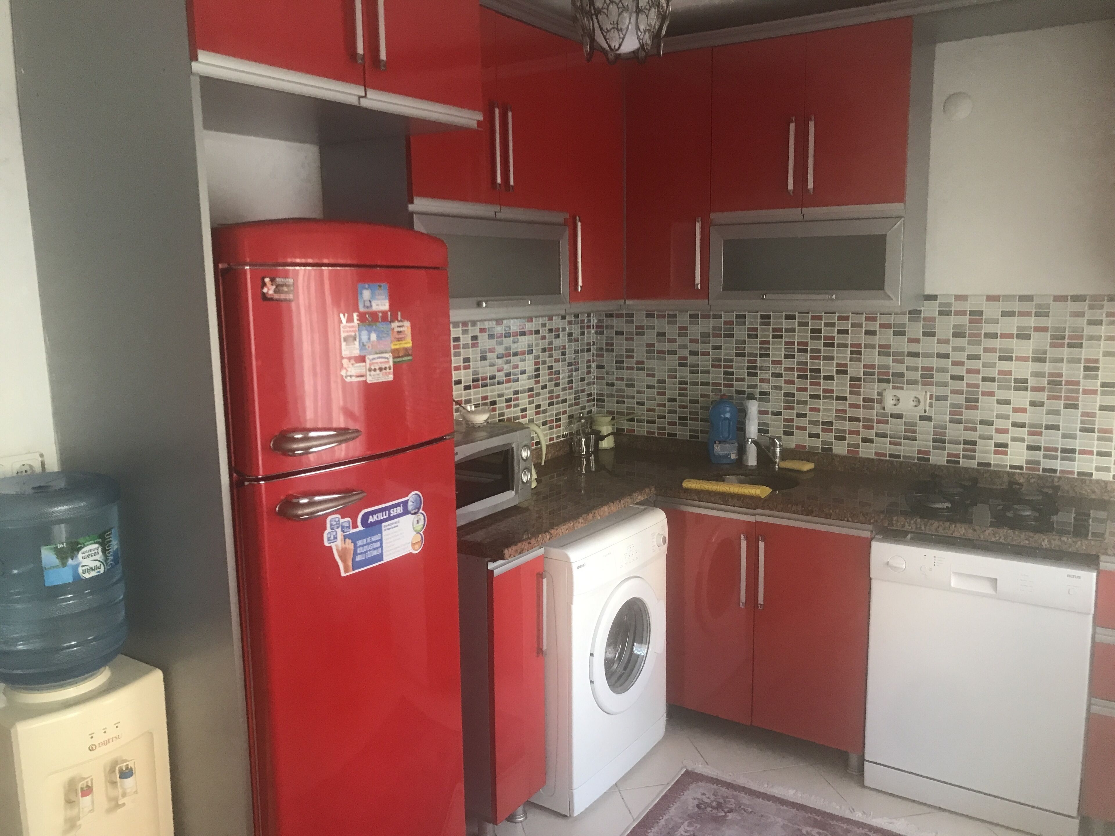 Sea view terrace, easy access to central places..