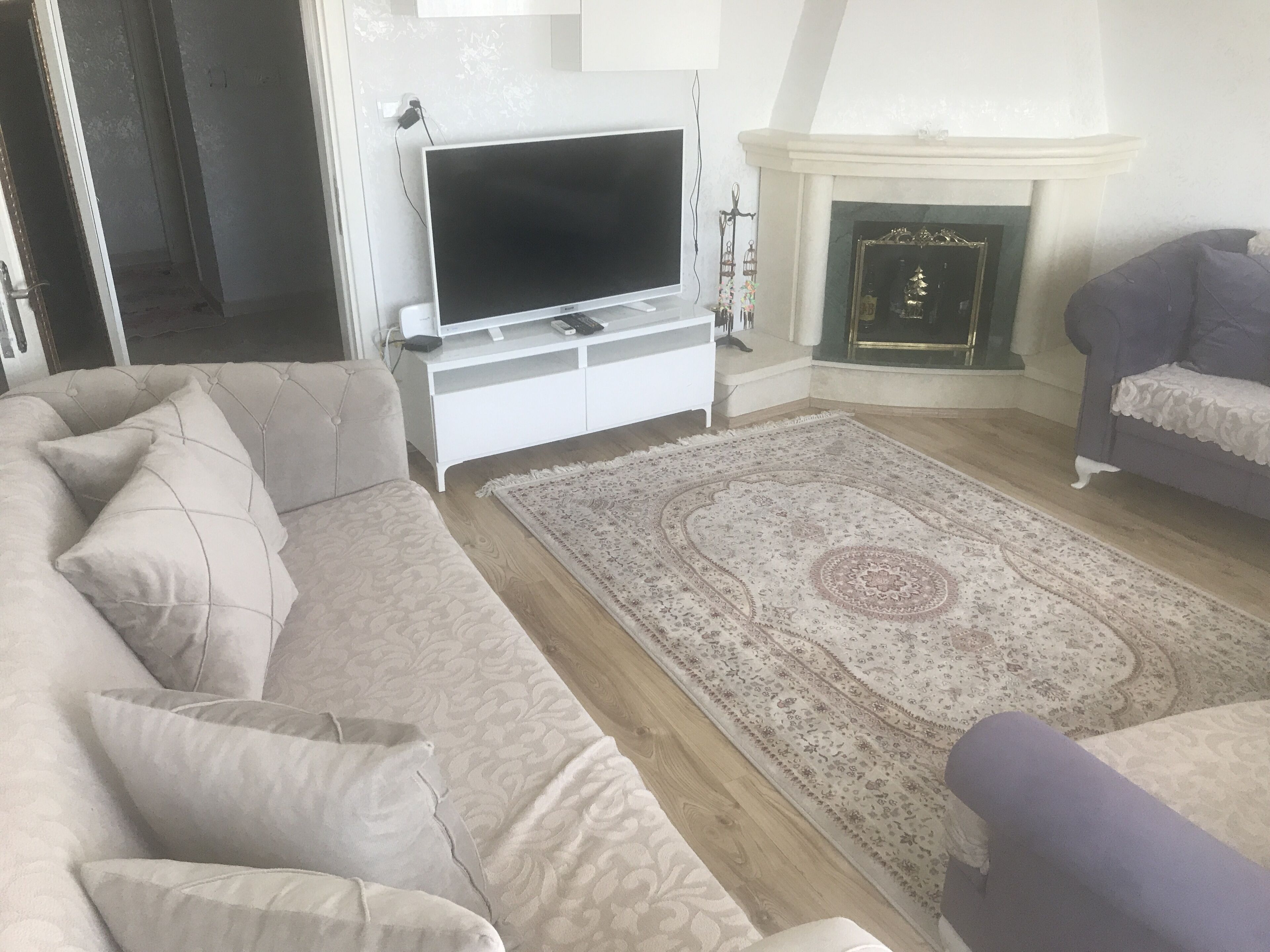 Sea view terrace, easy access to central places..