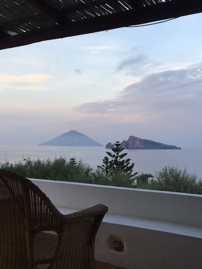 Beautiful villa with sea view terrace, possibility of discounts