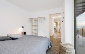 2 bedrooms, free WiFi