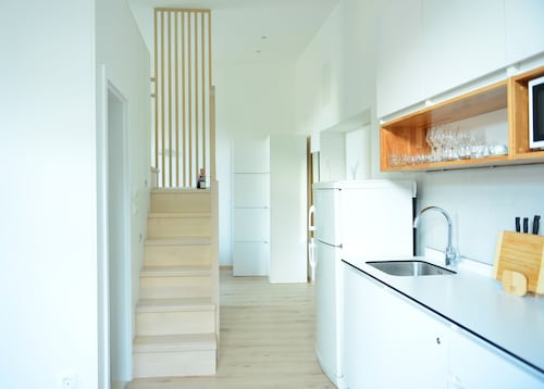 Studio Apt Orchard on Rokova St