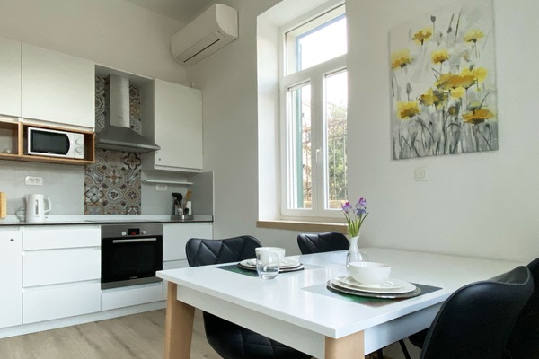 Estúdio urbano | Cozinha privada | Geladeira, micro-ondas, fogão, cooktop