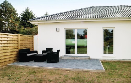 Awesome home in Rostock-Rövershagen with WiFi