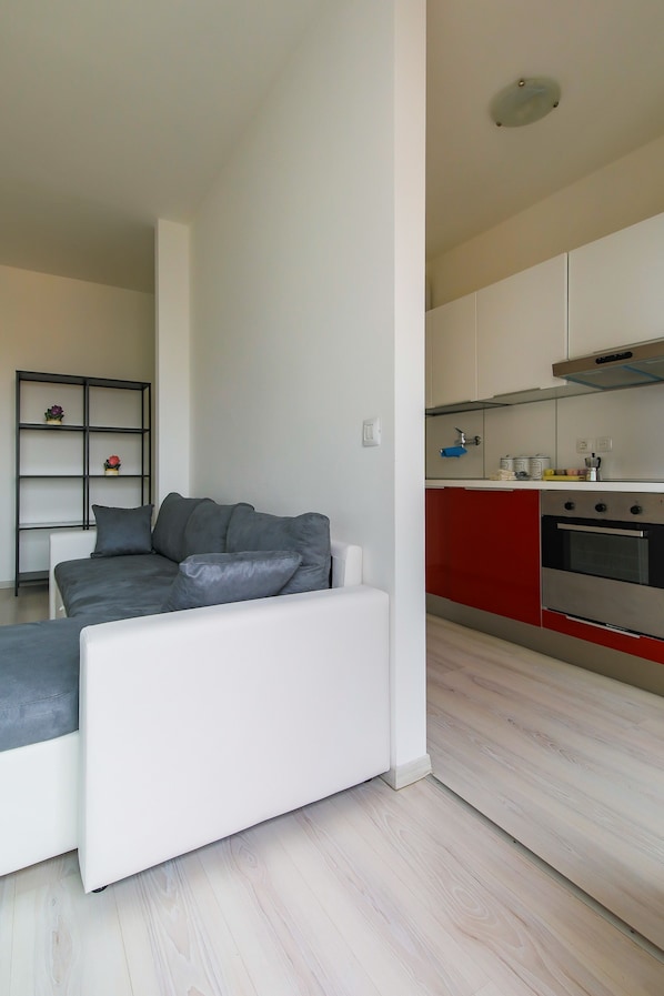 Apartment, 1 Bedroom | Living area