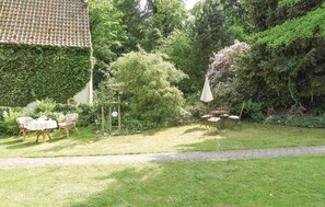 Outdoor dining - Lovely apartment in Lübeck with WiFi (Lübeck)