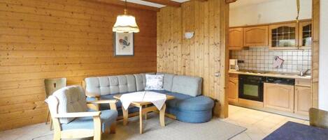 Fernseher, Tischtennisplatte