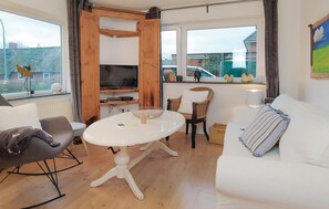 Fernseher, Kamin, DVD-Player