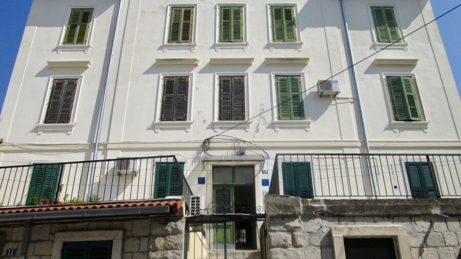 En-suite Rose on Rokova Street