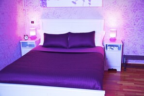 Chambre Double Supérieure, salle de bains privée, vue ville | 1 chambre, minibar, bureau, rideaux occultants