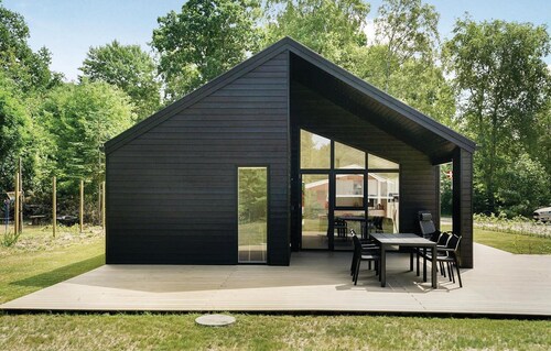 Nice home in Glesborg with sauna