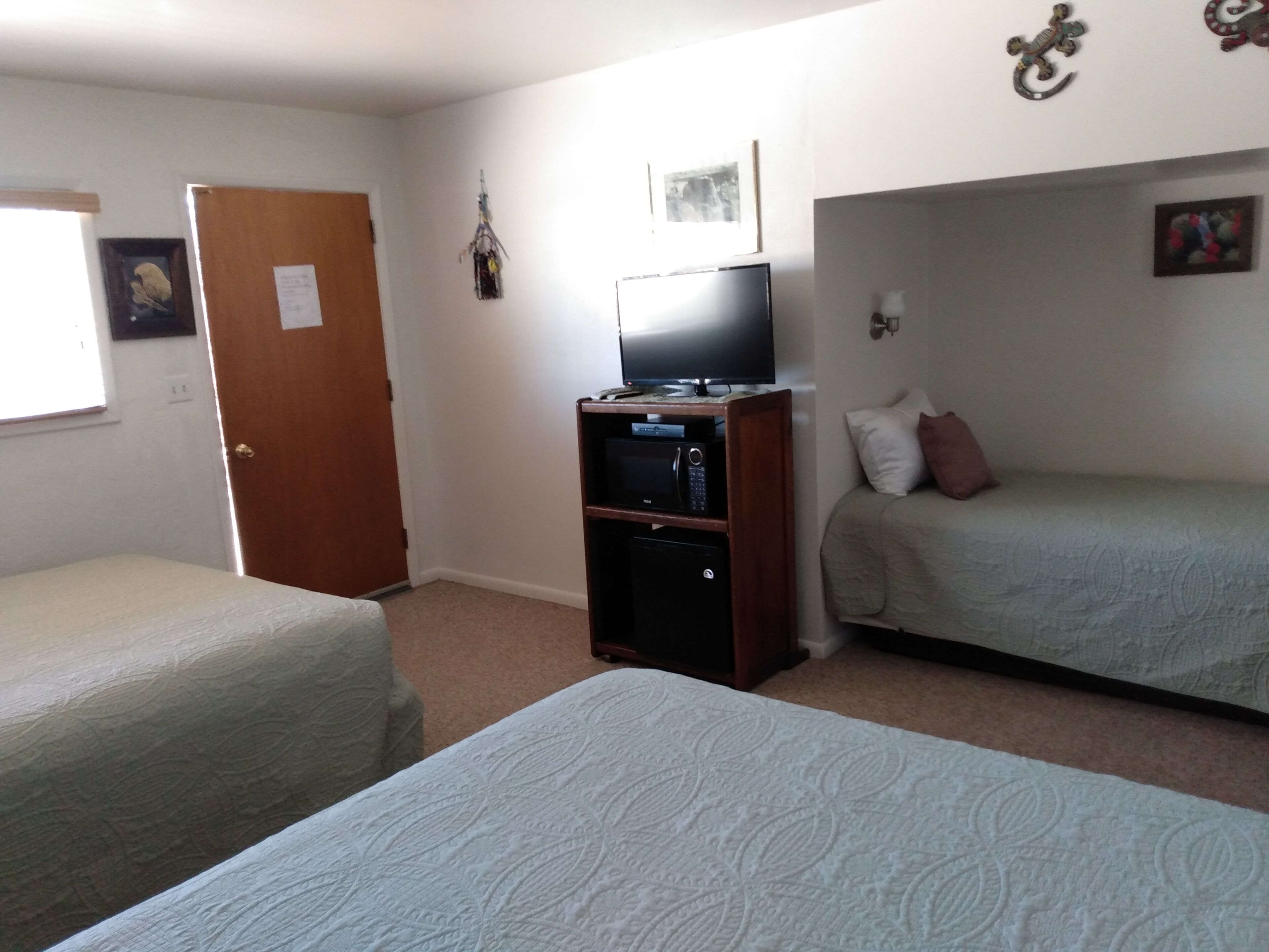 basic double room, multiple beds, non smoking | 1 bedroom, in-room safe, individually decorated, individually furnished