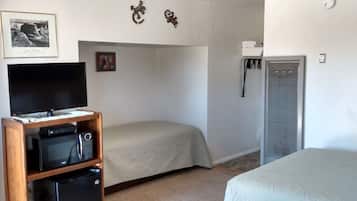 Basic Double Room, Multiple Beds, Non Smoking | 1 bedroom, in-room safe, individually decorated, individually furnished