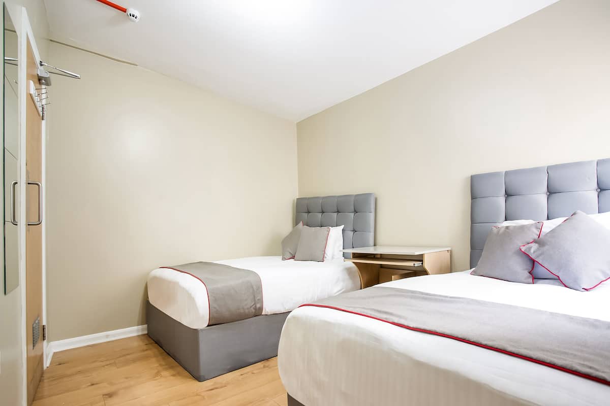 Superior Room, Multiple Beds (Family of 8)