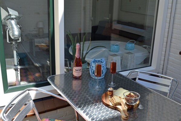 Terrace/patio - Beach House Sea-Esta (Egmond aan Zee)