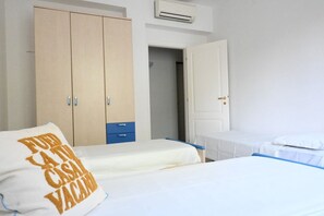 2 bedrooms, bed sheets