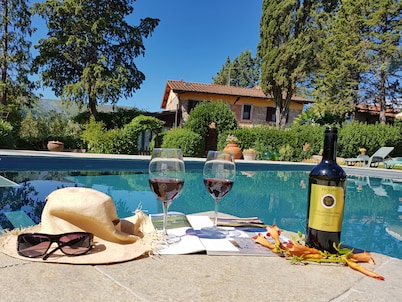 AGRITURISMO in FLORENTINE HILLS-CHIANTI. 100% Travelers Recommend.