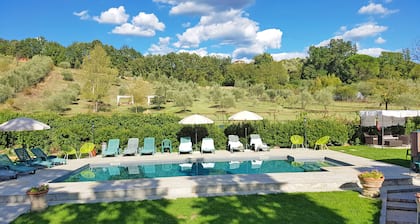 Florentine Hills-Chianti: 200 ausgezeichnete Bewertungen auf mehreren Websites