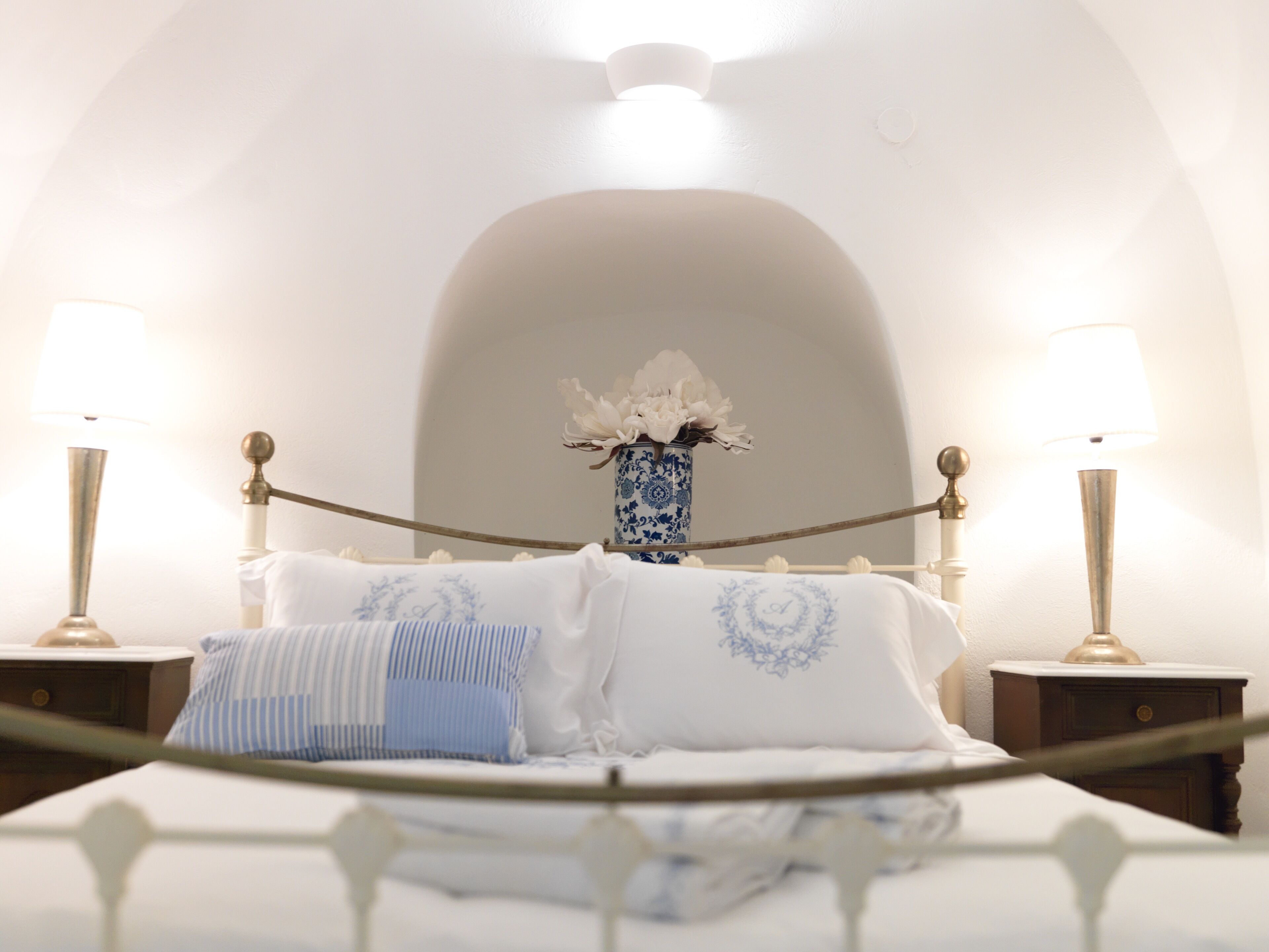 Adrales Cave House by K&K