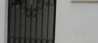 LUXE gemeubileerde studio met airconditioning voor dagelijkse verhuur in Mourouj1 (Tunesië)