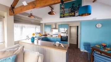 Loft, bagno privato | Cucina condivisa | Frigorifero con congelatore, microonde, forno, piano cottura